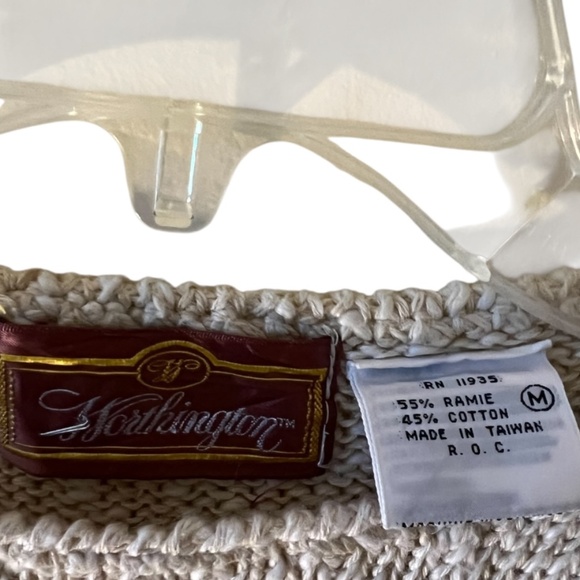 Vintage Worthington floral embroidered cap sleeve knit women's sweater, Medium - Picture 6 of 8